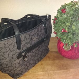 Coach tote purse